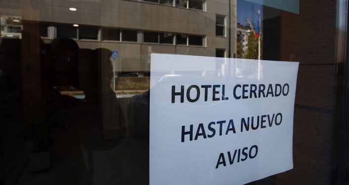 Expectativas podadas con motosierra para empresarios del turismo