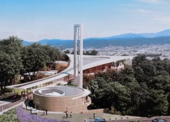 Jujeños y turistas descubren y se deslumbran con el futuro Centro Cultural “Lola Mora”