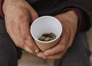 Milei empujó a casi 25.000.000 personas al universo de la pobreza