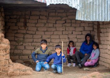 El 61% de los argentinos sufre alguna necesidad por pobreza